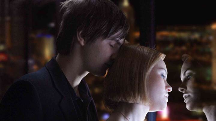 21 – Kate Bosworth and Jim Sturgess Closed Eyes